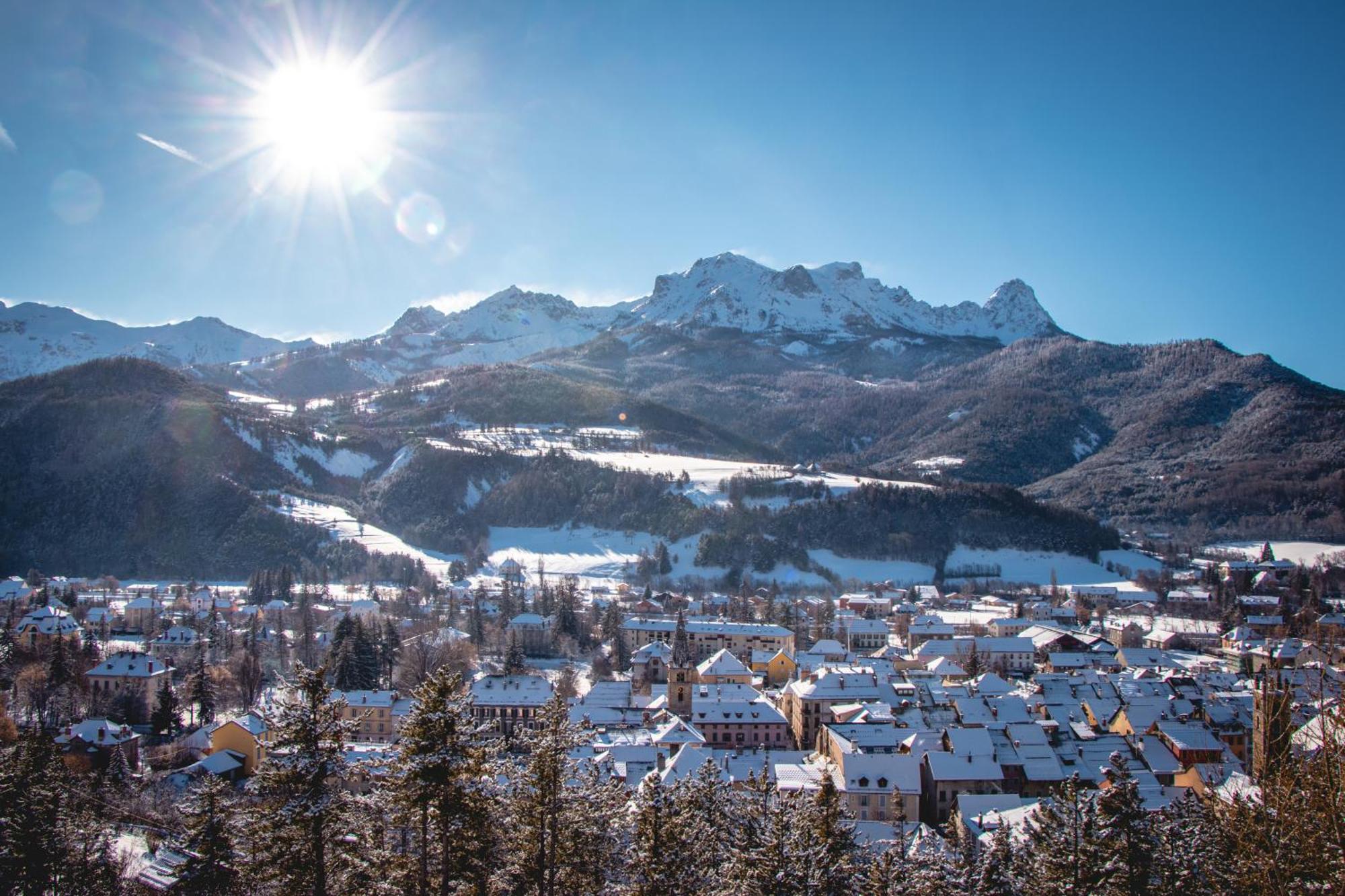 La Capitale - Les Gites De L Argile Barcelonnette Εξωτερικό φωτογραφία